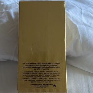 I’m selling a band new bottle of TOMFORD Cologne still in the plastic